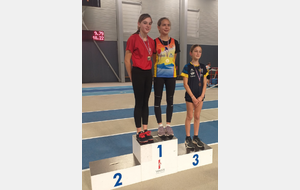 6784ca08ca713_podiumsLouisa1.jpg